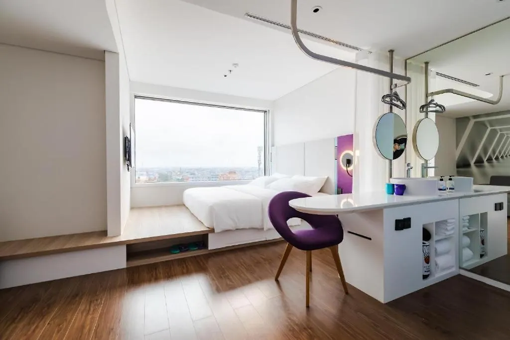 Tru By Hilton Da Nang City Centre 4*,