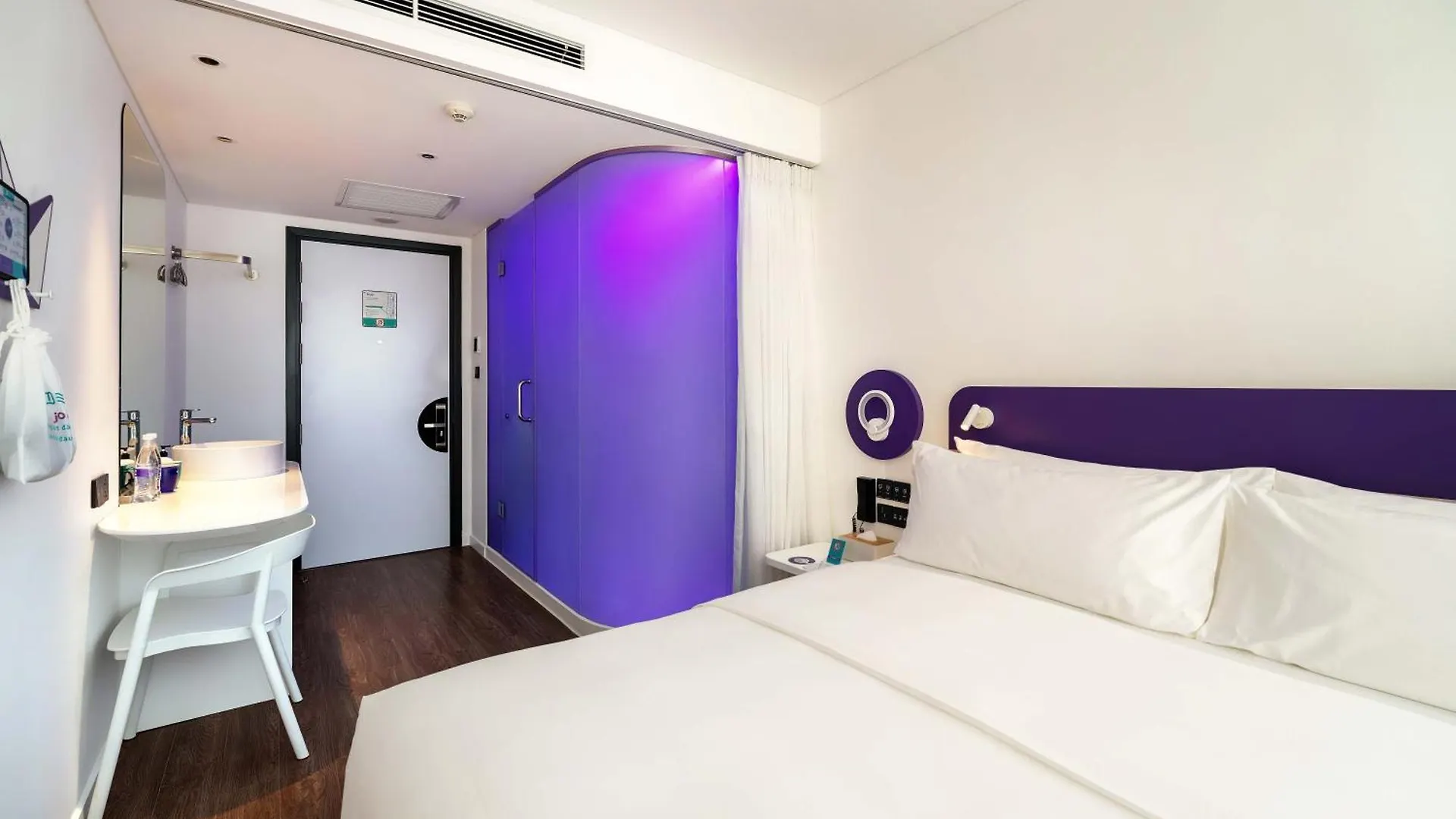Tru By Hilton Da Nang City Centre 4*,  Vietnam